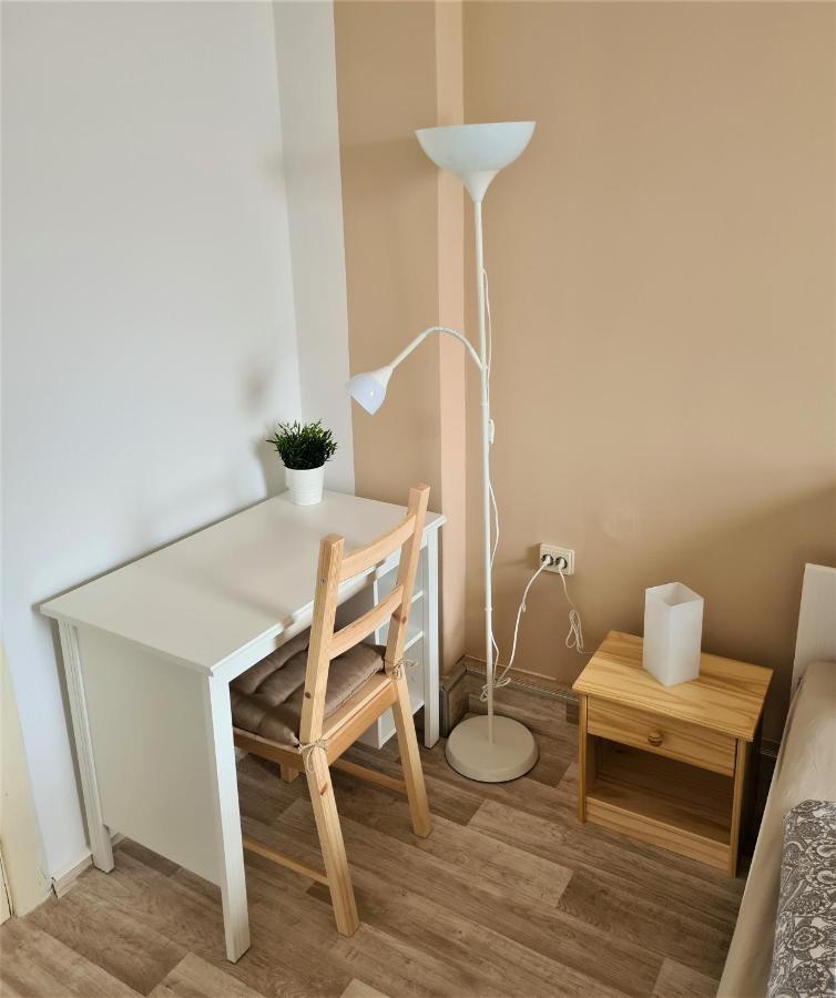 Ferienwohnung Mit Seeblick Brandenburg (Brandenburg an der Havel) Exterior foto